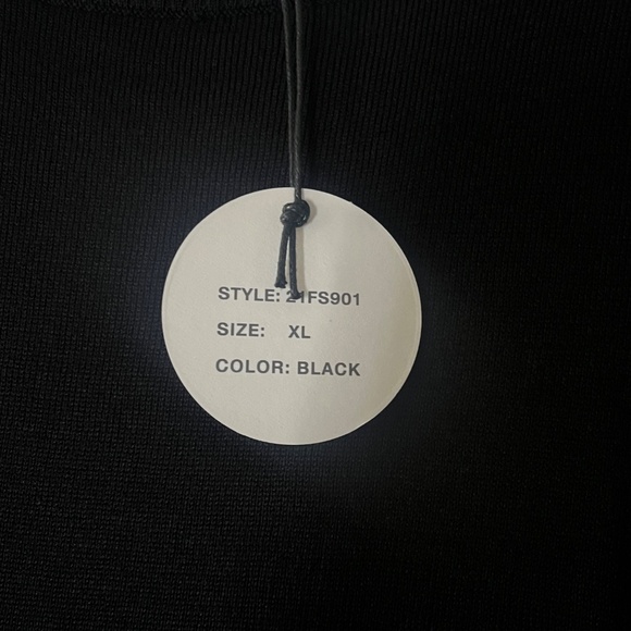 Cocobleu Sweater Women’s XL Plain Black Lightweight Thin Side Slit Sides NWT - Picture 6 of 8